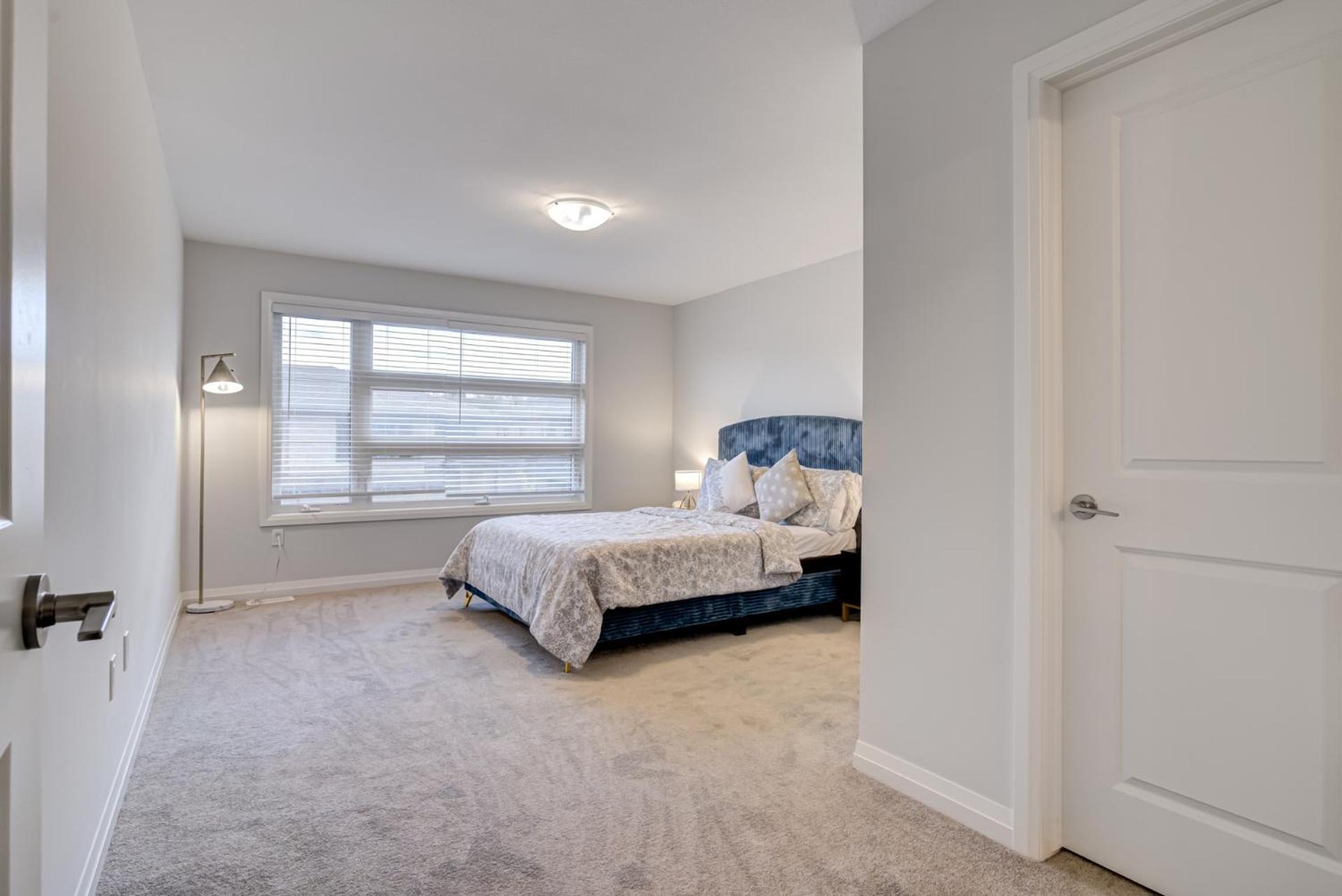 Niagara Falls Luxury Living - 8 Guest House Holiday home *