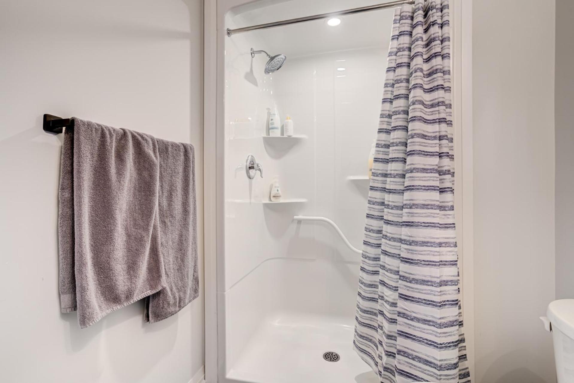 Holiday home Niagara Falls Luxury Living - 8 Guest House *