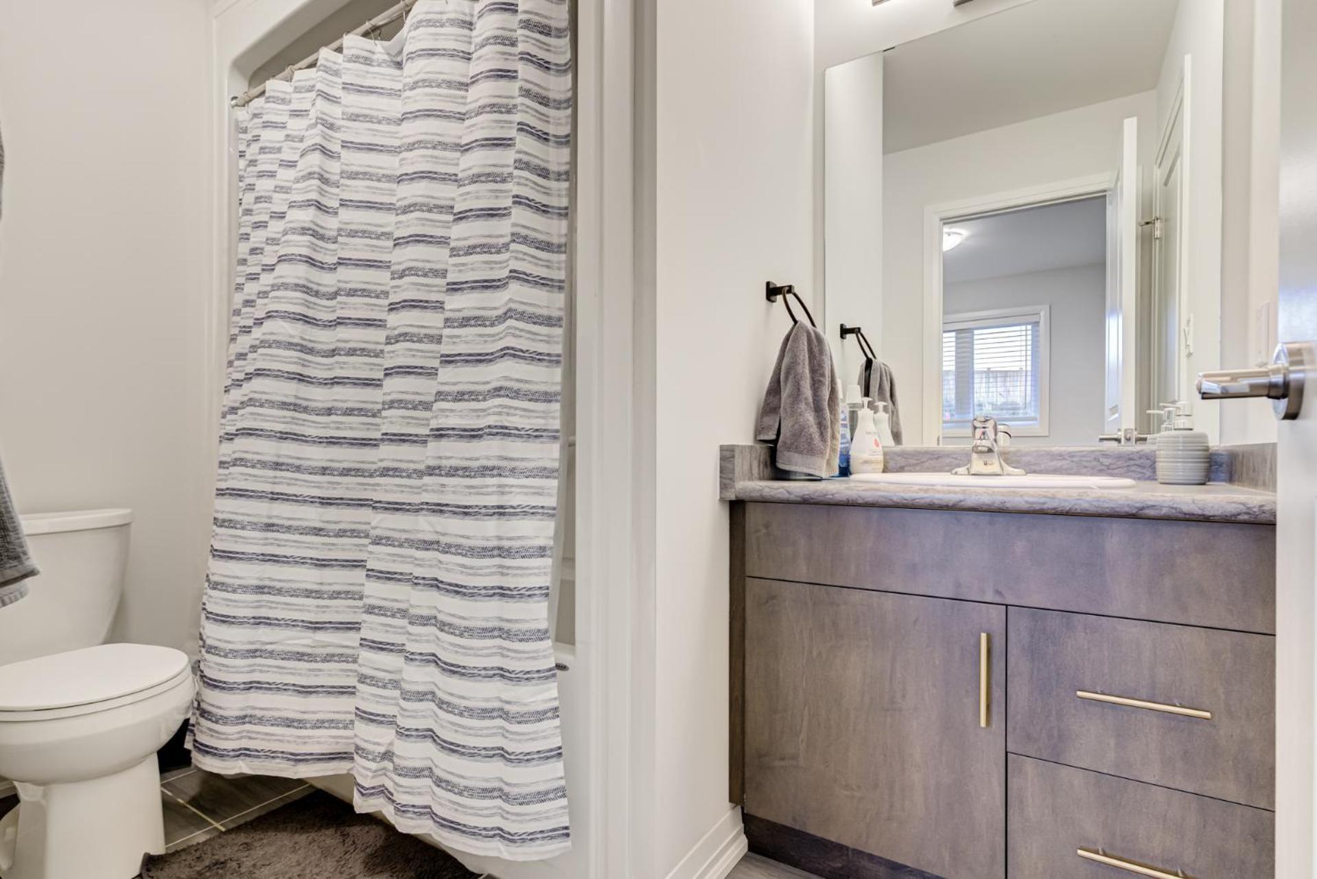 Holiday home Niagara Falls Luxury Living - 8 Guest House Niagara Falls